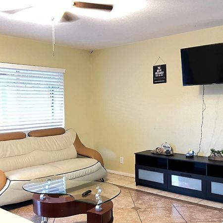 לאס וגאס Grant'S Family Home, Sleeps 16 Guests מראה חיצוני תמונה